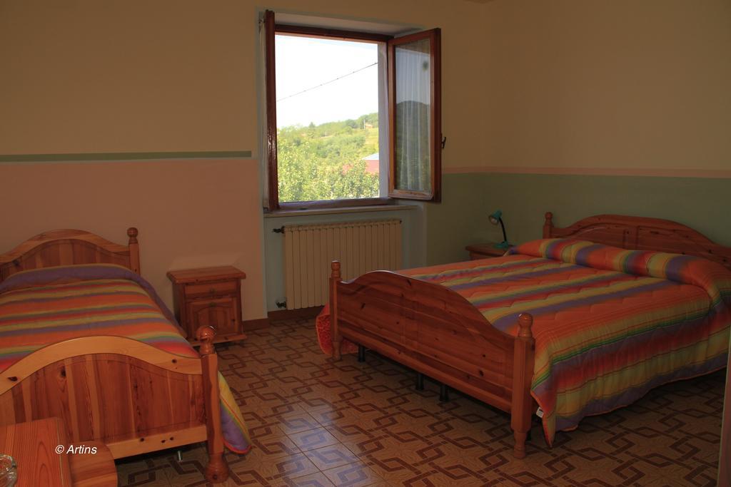 Agriturismo La Praduscella Fivizzano Δωμάτιο φωτογραφία